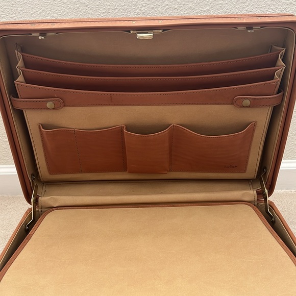 Vintage Hartmann Briefcase - Picture 10 of 15